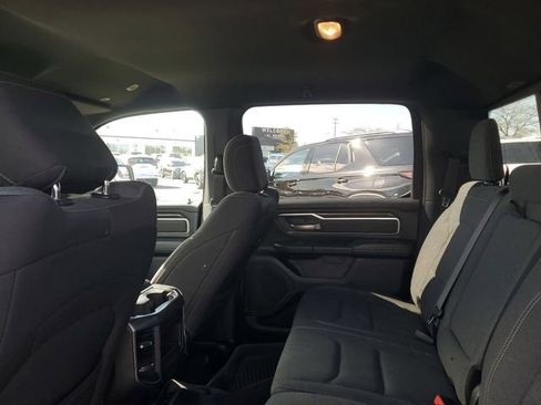 Used 2019 RAM 1500 Big Horn AWD/4WD image 9