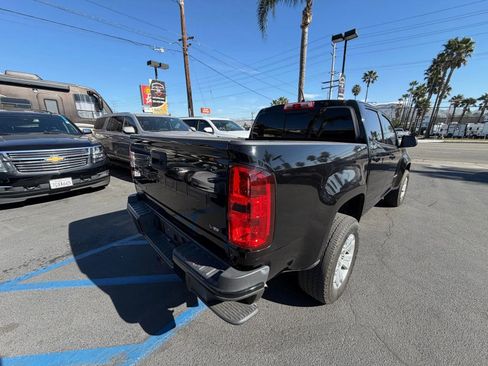 Used 2022 Chevrolet Colorado LT w/ LT Convenience Package image 8
