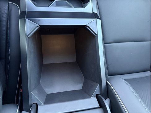 Used 2024 Tesla Cybertruck Cyberbeast image 25