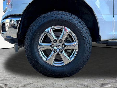 Used 2019 Ford F150 XLT w/ Equipment Group 301A Mid AWD/4WD image 34