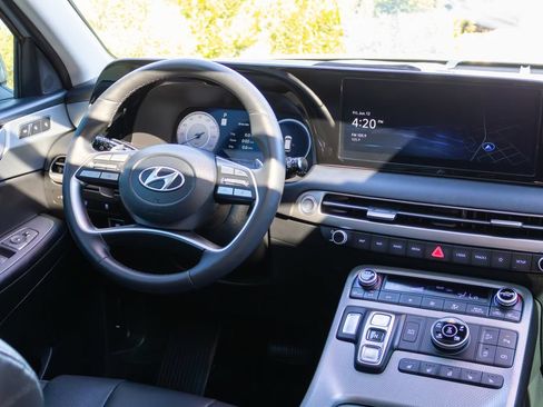 Used 2023 Hyundai Palisade SEL w/ Premium Package AWD/4WD image 11