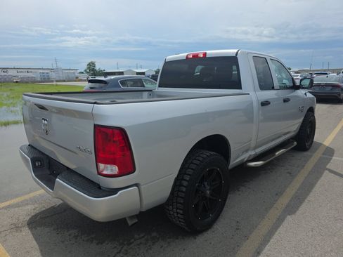 Used 2019 RAM 1500 Express AWD/4WD image 4