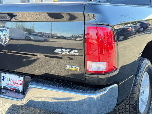 Used 2018 RAM 1500 Classic SLT w/ Luxury Group image 88
