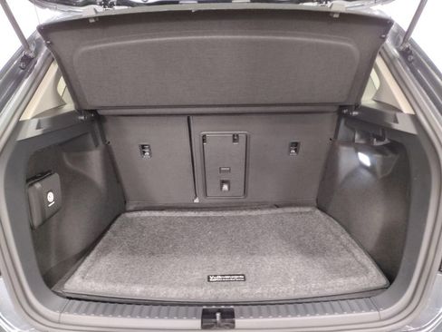 New 2025 Volkswagen Taos SEL image 17