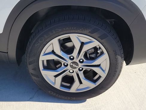 Certified 2024 Kia Seltos LX AWD/4WD image 20