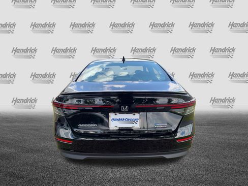 Used 2024 Honda Accord Sport image 9