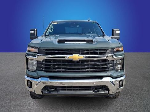Used 2025 Chevrolet Silverado 2500 LT w/ All Star Edition AWD/4WD image 2
