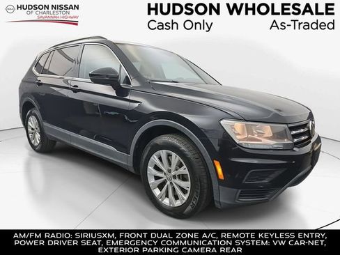 Used 2018 Volkswagen Tiguan SE image 1