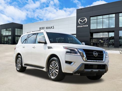 Used 2024 Nissan Armada SL w/ Cargo Package image 4