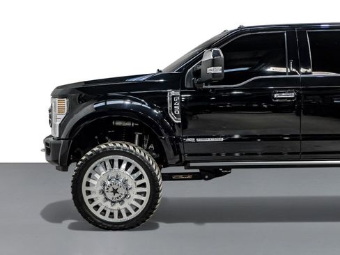 Used 2022 Ford F450 Platinum w/ FX4 Off-Road Package image 11