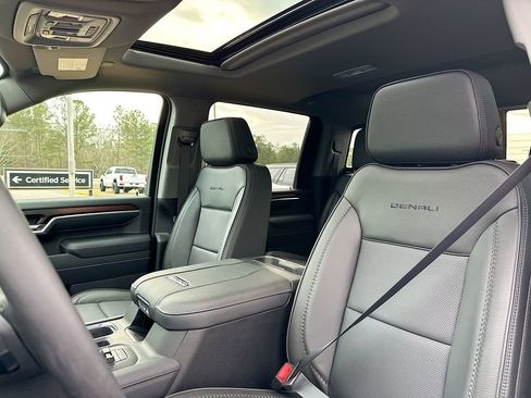 New 2026 GMC Sierra 3500 Denali w/ Denali Reserve Package AWD/4WD image 8