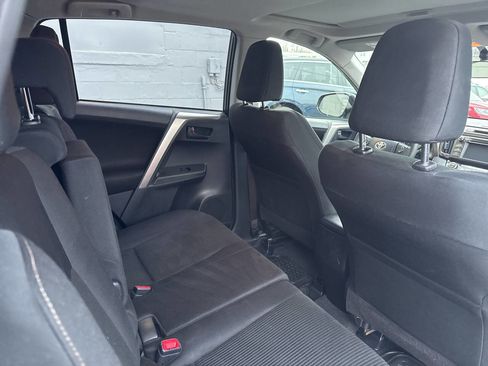Used 2013 Toyota RAV4 XLE image 22