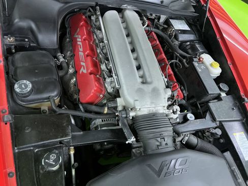 Used 2004 Dodge Viper SRT-10 RWD image 28