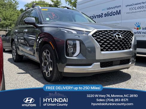 Used 2022 Hyundai Palisade Calligraphy FWD image 1