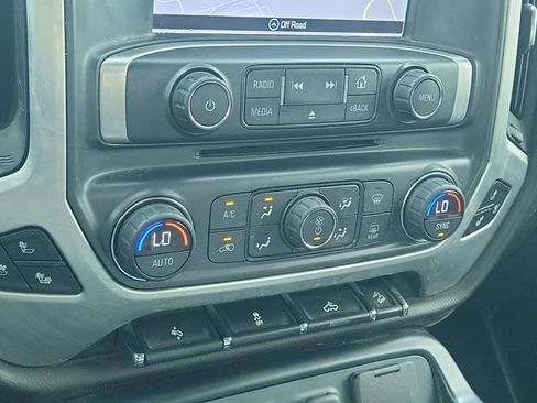 Used 2017 GMC Sierra 1500 SLT w/ Suspension Package, Off-Road AWD/4WD image 31