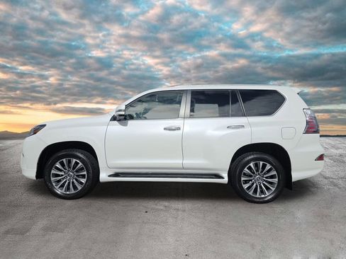 Certified 2020 Lexus GX 460 Luxury w/ Accessory Package image 5