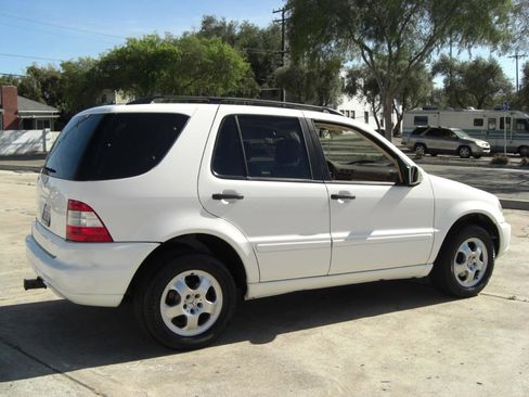 Used 2004 Mercedes-Benz ML 350 4MATIC image 16