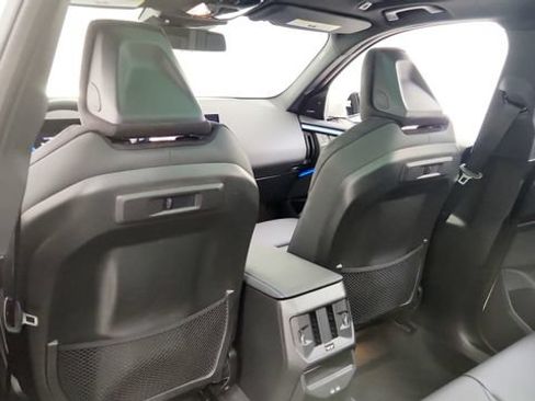Used 2025 BMW X3 xDrive30i w/ Premium Package AWD/4WD image 44