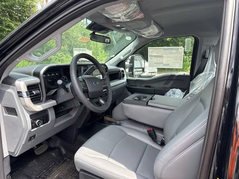 New 2026 Ford F250 XL w/ XL Off-Road Package AWD/4WD image 11