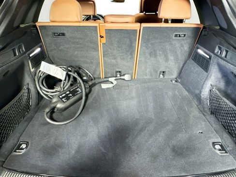 Used 2024 Audi Q5 e Premium Plus image 25
