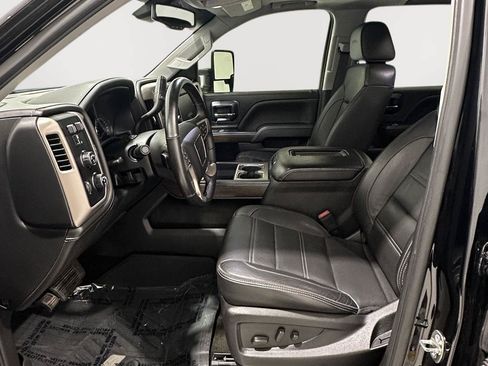 Used 2018 GMC Sierra 1500 Denali w/ Denali Ultimate Package AWD/4WD image 17