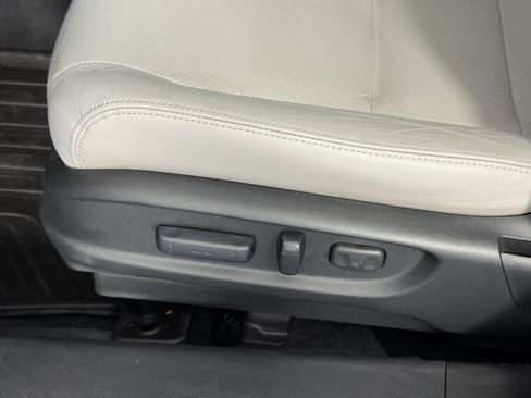 Used 2017 Honda Accord Touring image 21