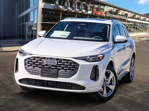 New 2025 Audi Q5 Premium Plus image 1