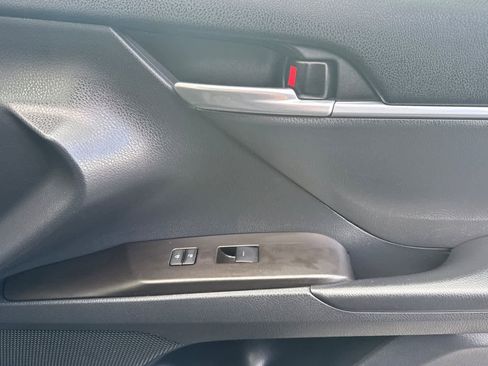 Certified 2023 Toyota Camry SE image 17