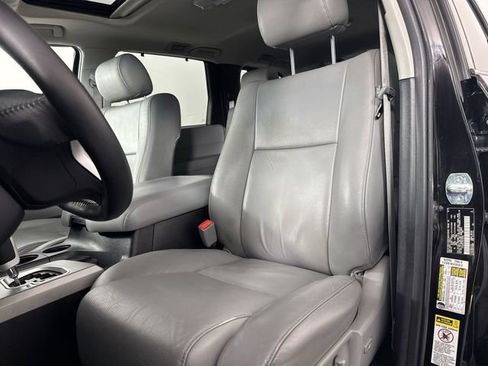 Used 2016 Toyota Sequoia Limited AWD/4WD image 19