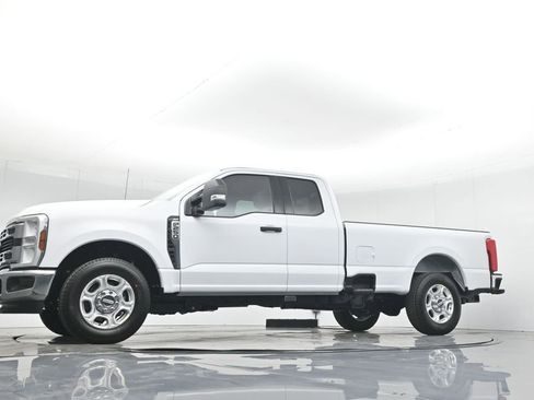 New 2026 Ford F250 XLT RWD image 48
