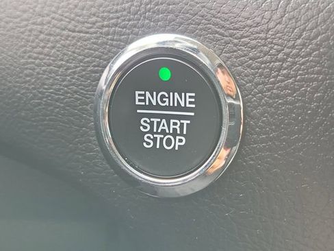 Certified 2023 Ford Edge SEL image 12