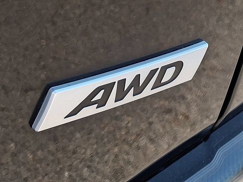 Used 2023 Hyundai Kona SEL AWD/4WD image 30
