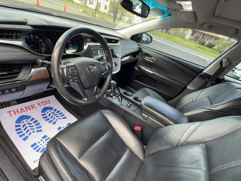 Used 2013 Toyota Avalon XLE Touring FWD image 12