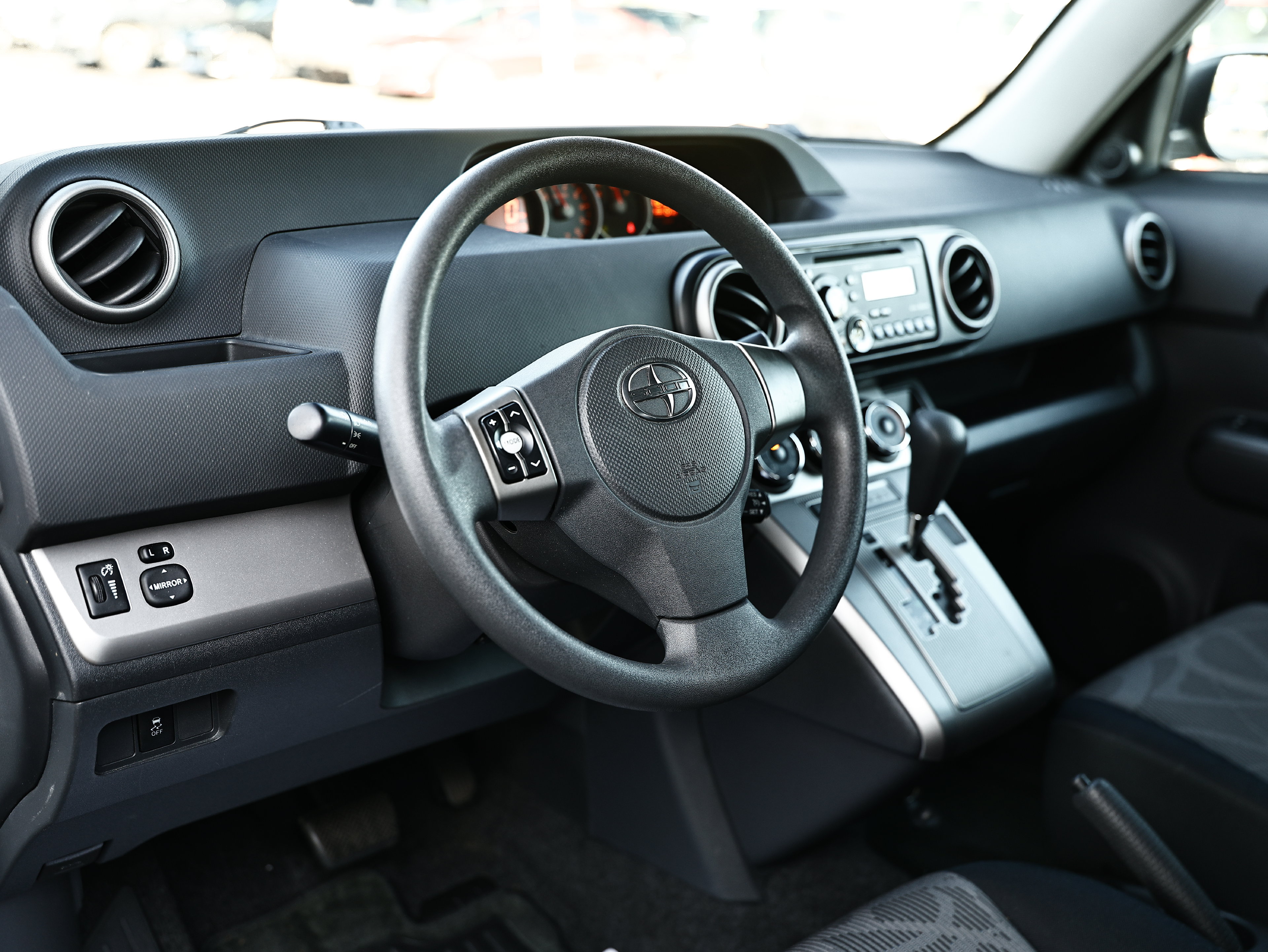 Used 2013 Scion xB FWD image 19