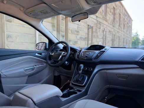 Used 2014 Ford Escape SE FWD image 10