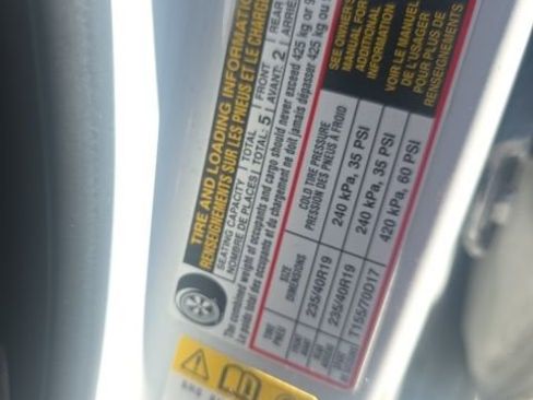 Used 2019 Toyota Avalon Touring w/ Carpet Mat Package image 12