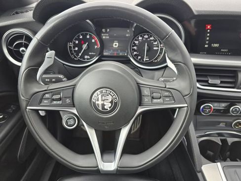 Used 2019 Alfa Romeo Stelvio Ti Sport w/ Quick Order Package 22S Sport AWD/4WD image 28