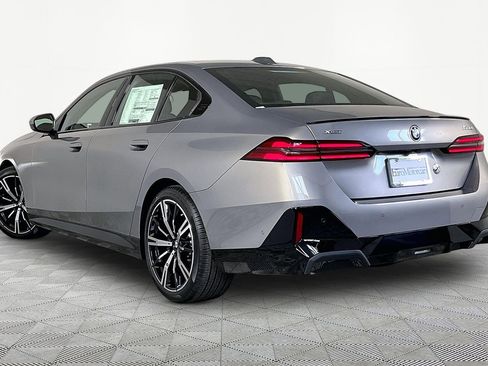 New 2026 BMW 530i xDrive w/ M Sport Package image 5