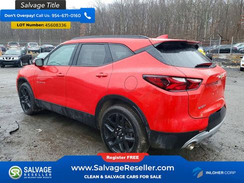 Used 2021 Chevrolet Blazer LT image 2