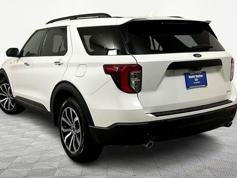 Used 2023 Ford Explorer ST-Line image 11