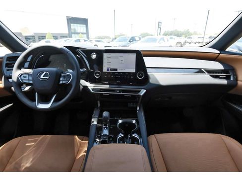Used 2025 Lexus RX 350 FWD w/ Technology Package image 7