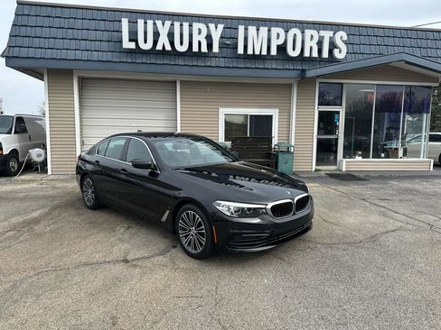 Used 2019 BMW 530e w/ Convenience Package RWD image 1