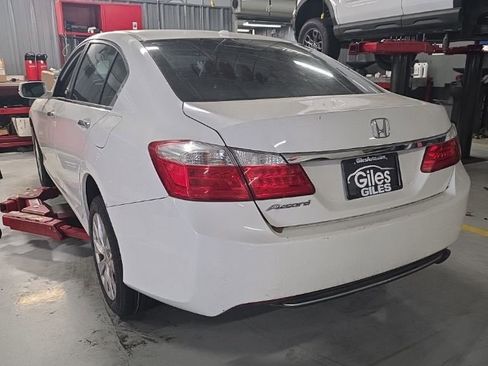 Used 2015 Honda Accord EX-L image 10