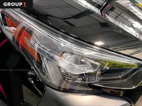 Used 2024 Subaru Outback Touring XT AWD/4WD image 28