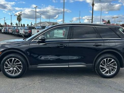 Used 2022 Lincoln Corsair FWD w/ Equipment Group 101A image 7