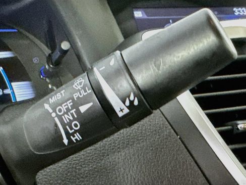 Used 2017 Honda Accord EX-L image 13