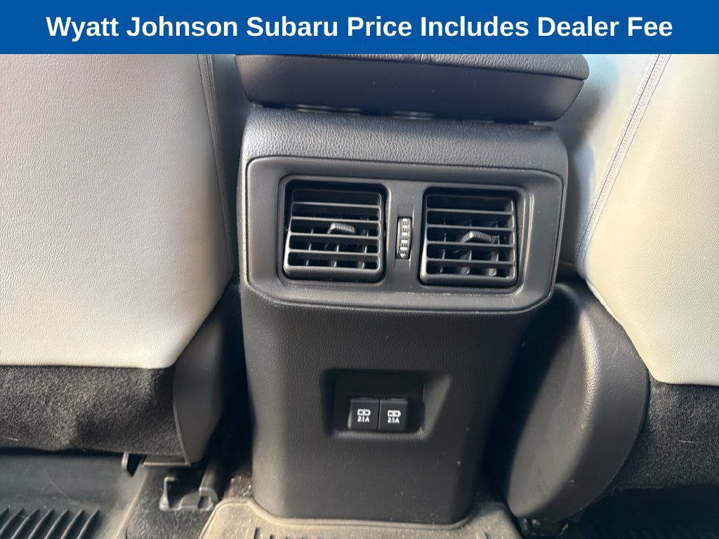 Used 2020 Toyota RAV4 Limited AWD/4WD image 36