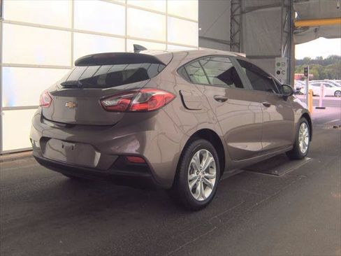 Used 2019 Chevrolet Cruze LS w/ LS Convenience Package FWD image 21