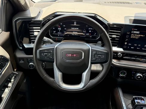 Used 2023 GMC Sierra 1500 SLT w/ SLT Premium Package AWD/4WD image 21