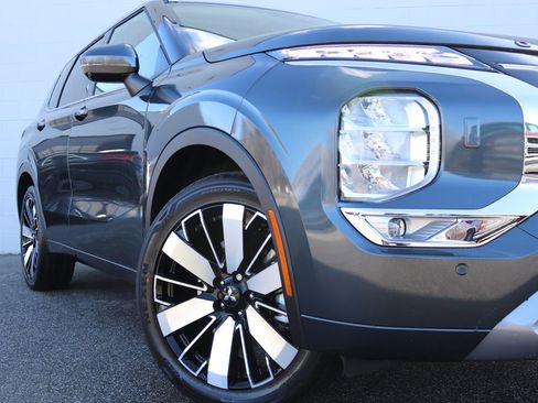 New 2026 Mitsubishi Outlander SEL image 31